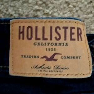 Hollister Ripped Jeans W28/L33